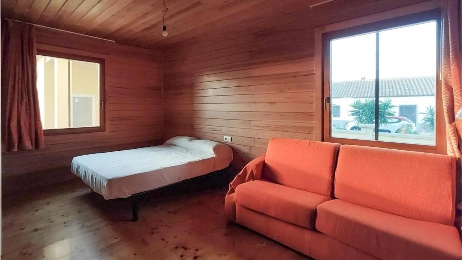 3 Bedroom Awesome Home In Els Muntells 0*,  Spain